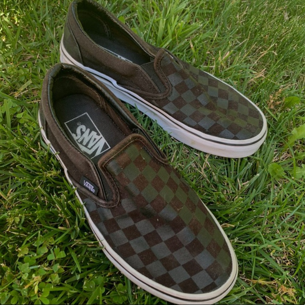 Black checkered slip on vans